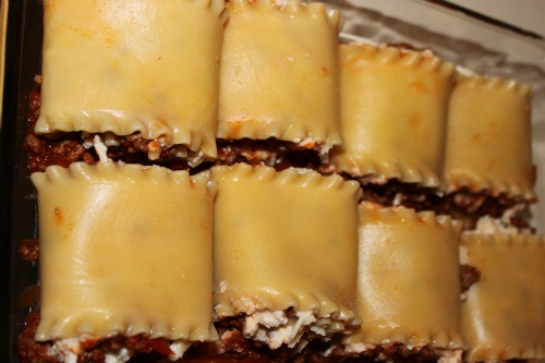 Easy Dinner Recipe: Lasagna Roll-Ups - The Experimental Mommy