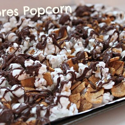 How to Make S’Mores Popcorn {Recipe}